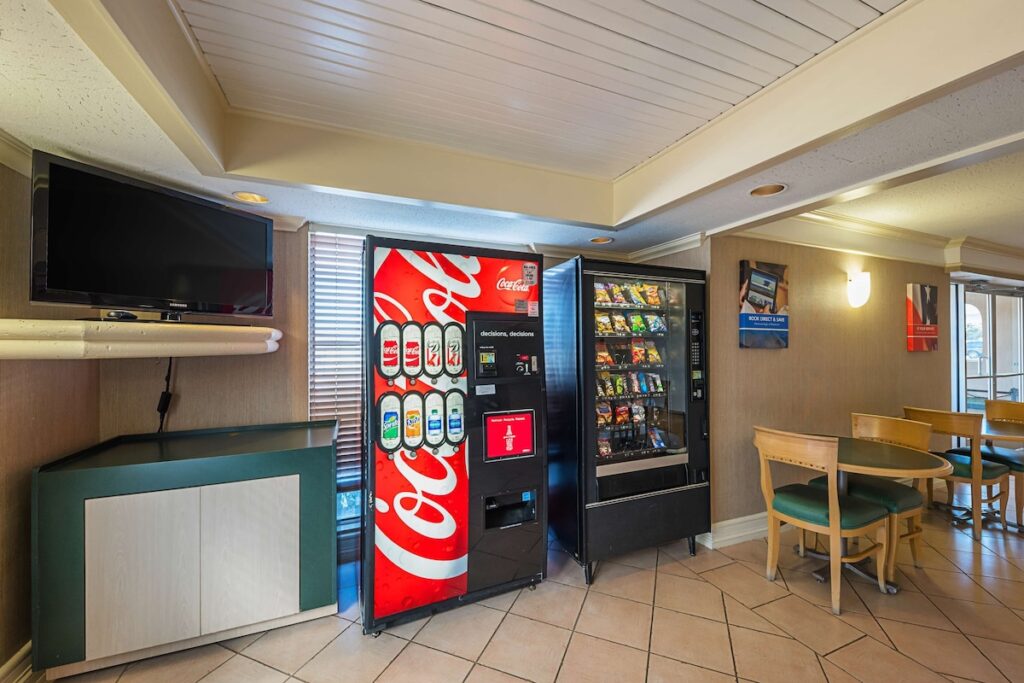 Motel 6-Grand Prairie, TX - Interstate 30 - Image 4