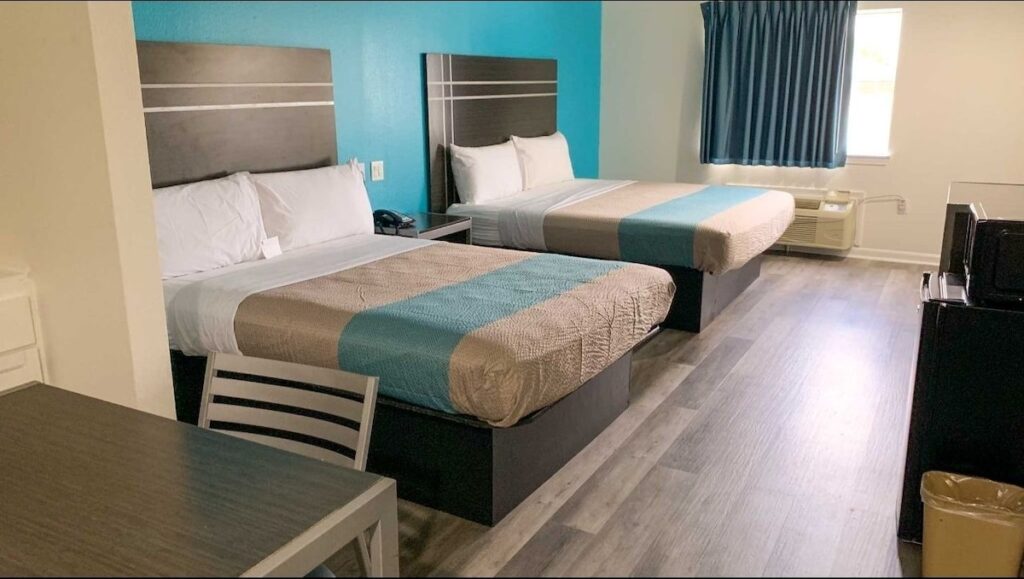 Motel 6 Houston, TX - Hwy 249 and Fallbrook - Image 3