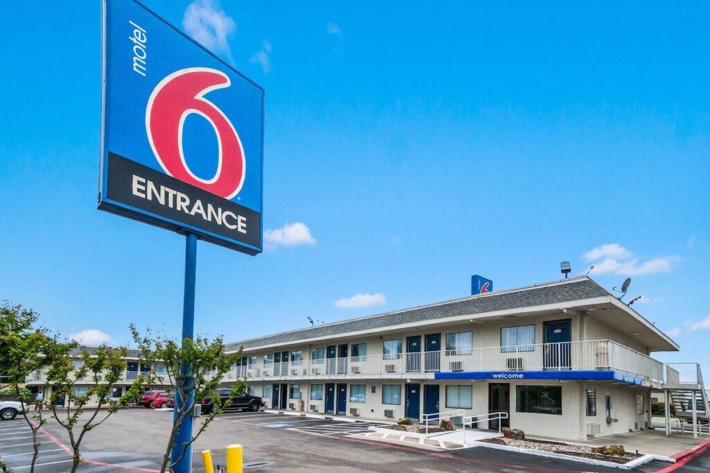 Motel 6-Irving, TX - Dallas