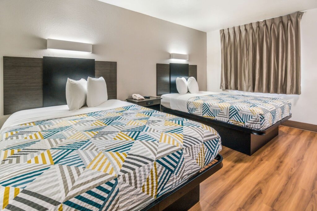 Motel 6-Irving, TX - Dallas - Image 3