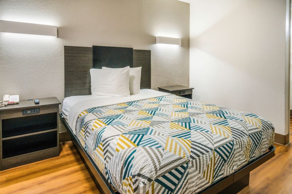 Motel 6-Irving, TX - Dallas - Image 2