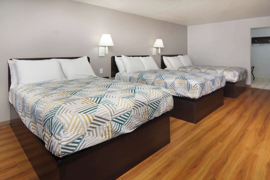 Motel 6-Lancaster, TX - DeSoto - Lancaster - Image 3