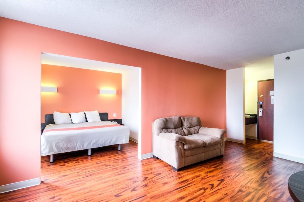 Motel 6-Lansing, IL - Chicago South - Image 3