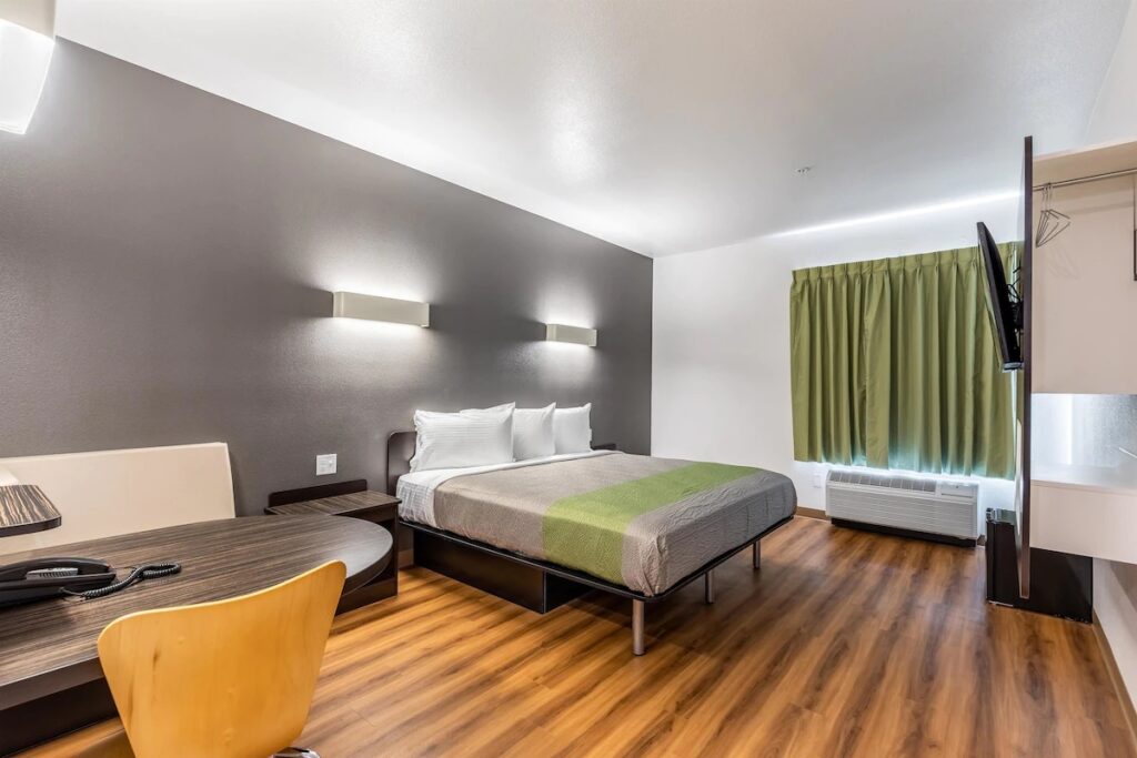 Motel 6-Las Vegas, NV - Motor Speedway - Image 2