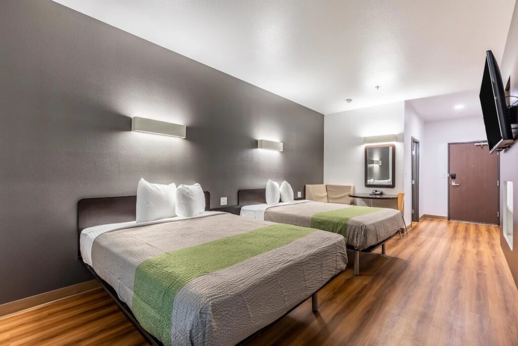 Motel 6-Las Vegas, NV - Motor Speedway - Image 3