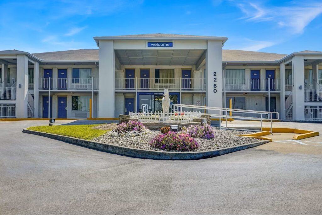 Motel 6-Lexington, KY - East I-75