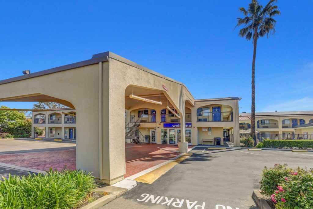 Motel 6-Lodi, CA - Image 1