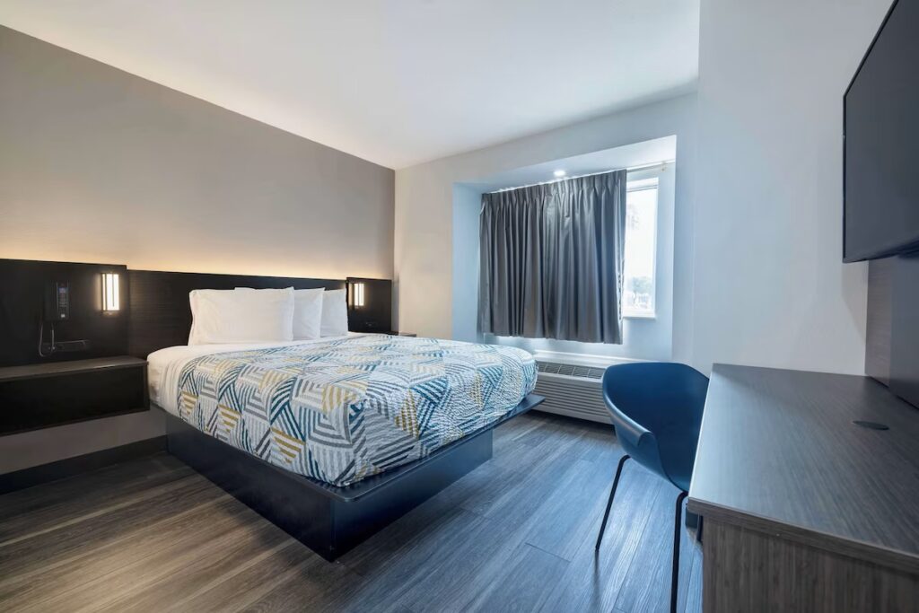 Motel 6-McAllen, TX - East - Image 2