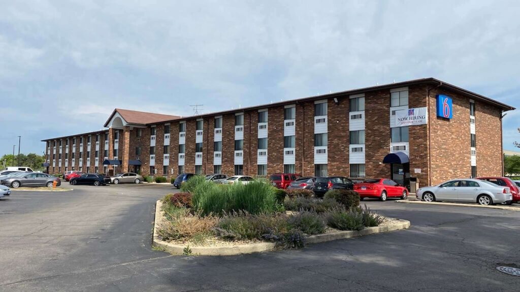 Motel 6-Naperville, IL - Image 2