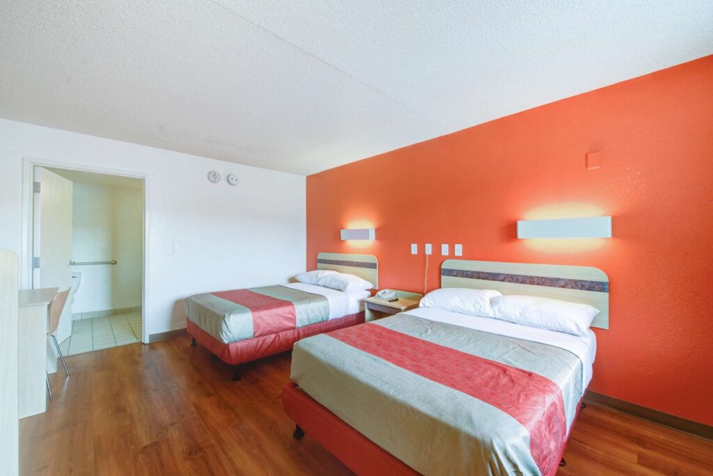 Motel 6-Norfolk, VA - Image 3