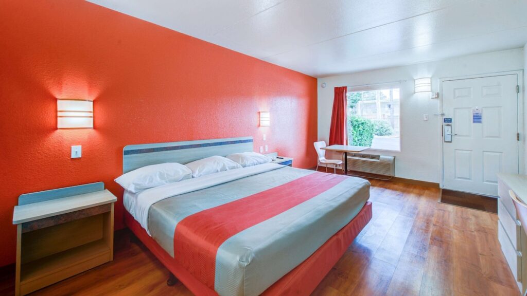 Motel 6-Norfolk, VA - Image 2