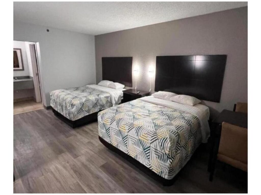 Motel 6 Oklahoma City OK Fairgrounds West - Image 5