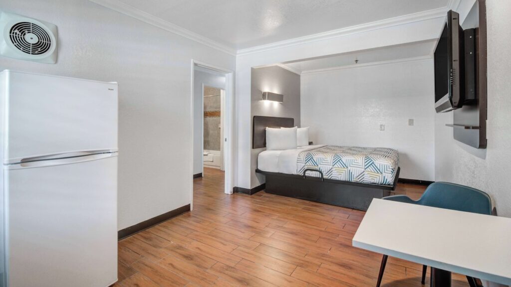 Motel 6 Ontario CA Convention Center Airport - Image 3