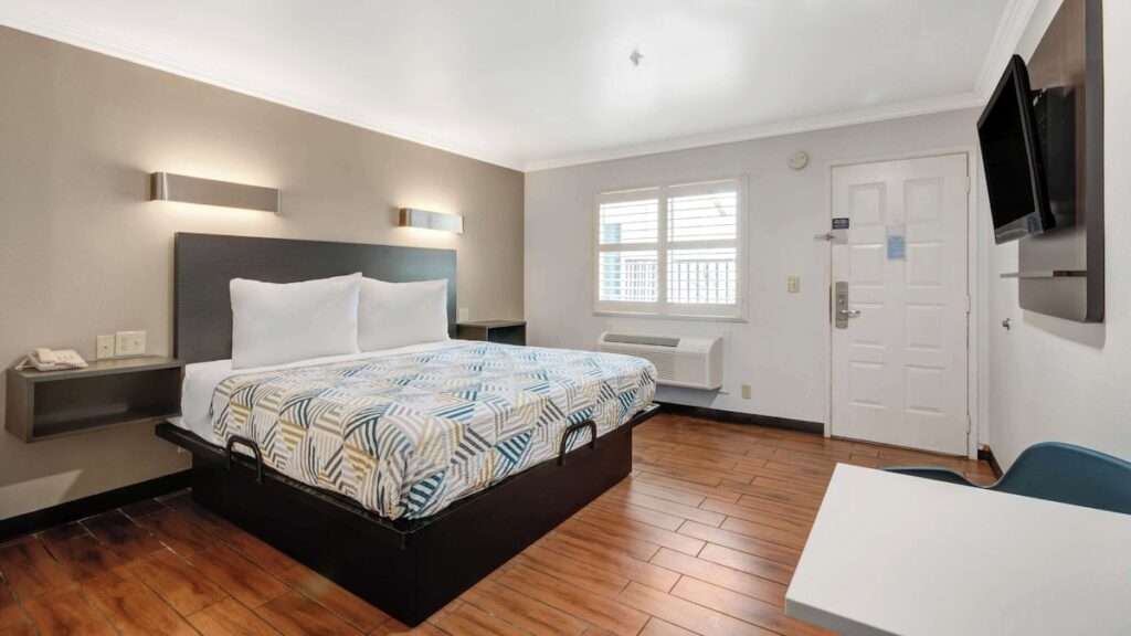 Motel 6 Ontario CA Convention Center Airport - Image 2