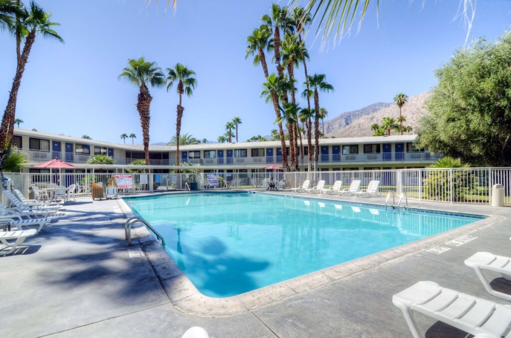 Motel 6-Palm Springs, CA - East - Palm Canyon - Image 3