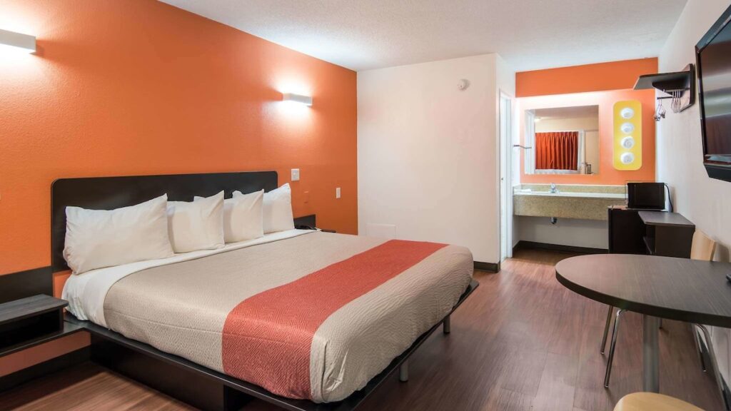 Motel 6-Richmond, VA - Midlothian Turnpike - Image 2