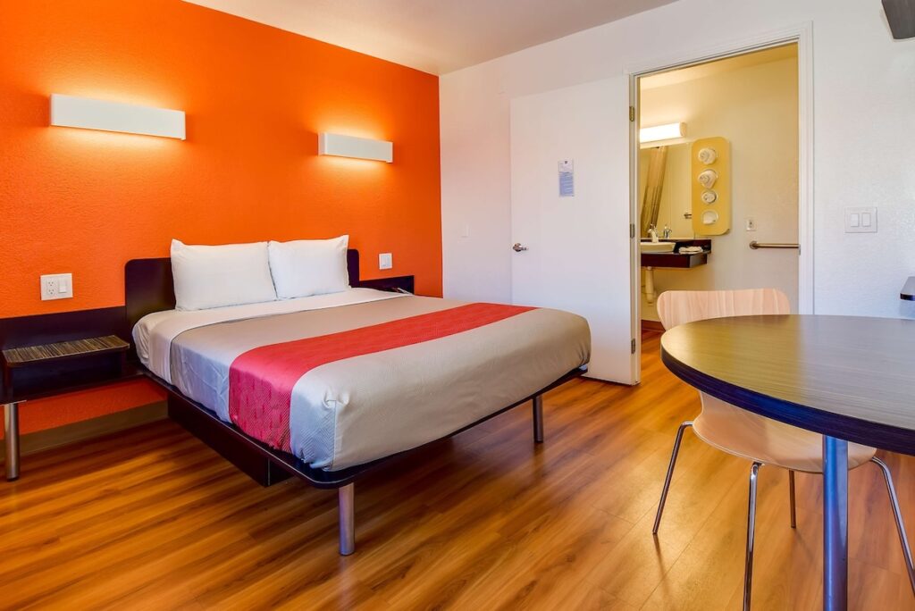 Motel 6-Riverside, CA - South - Image 2