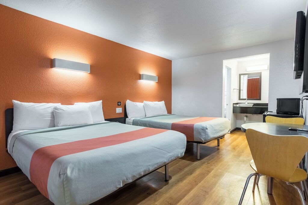 Motel 6 Riverside, CA - UCR East - Image 2