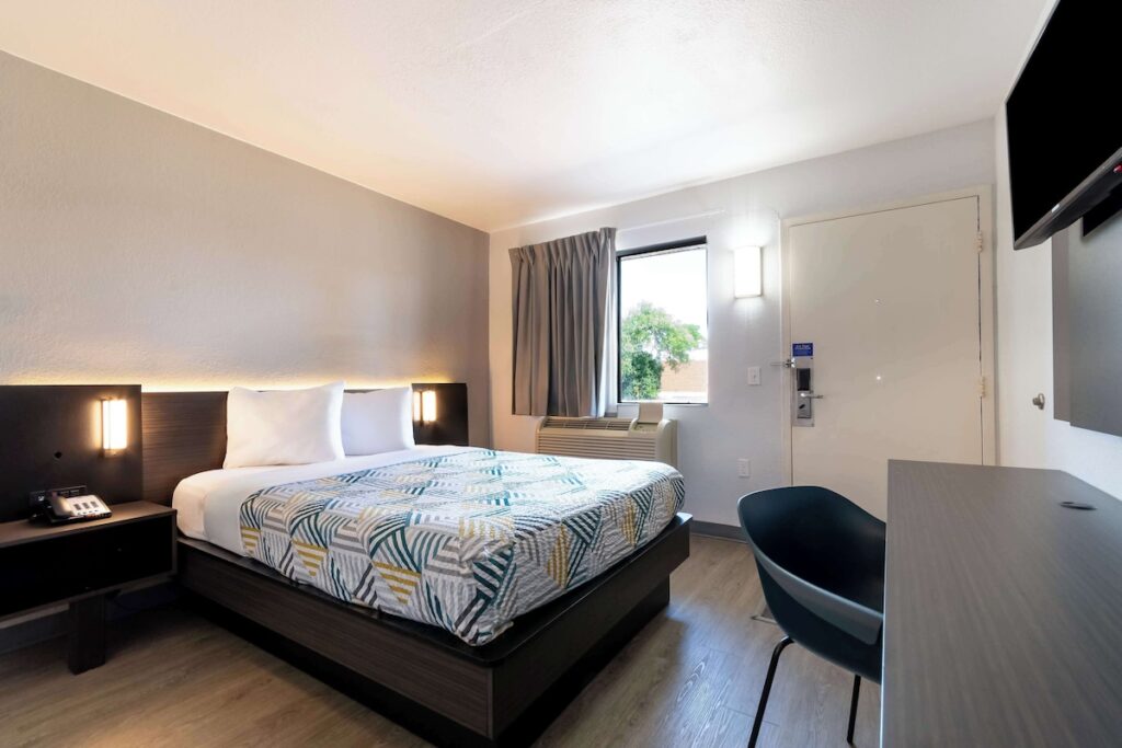 Motel 6-Rolling Meadows, IL - Chicago Northwest - Image 2