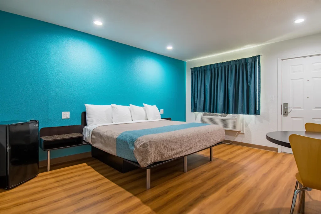 Motel 6-San Bernardino, CA - Downtown - Image 2