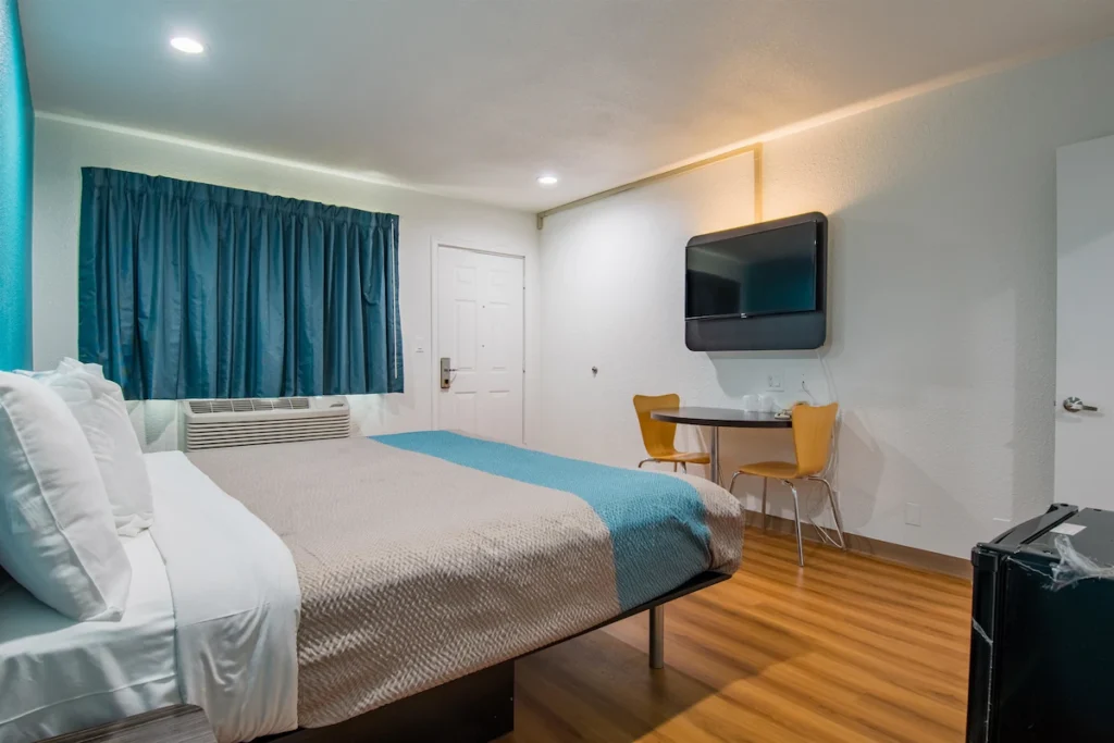 Motel 6-San Bernardino, CA - Downtown - Image 3