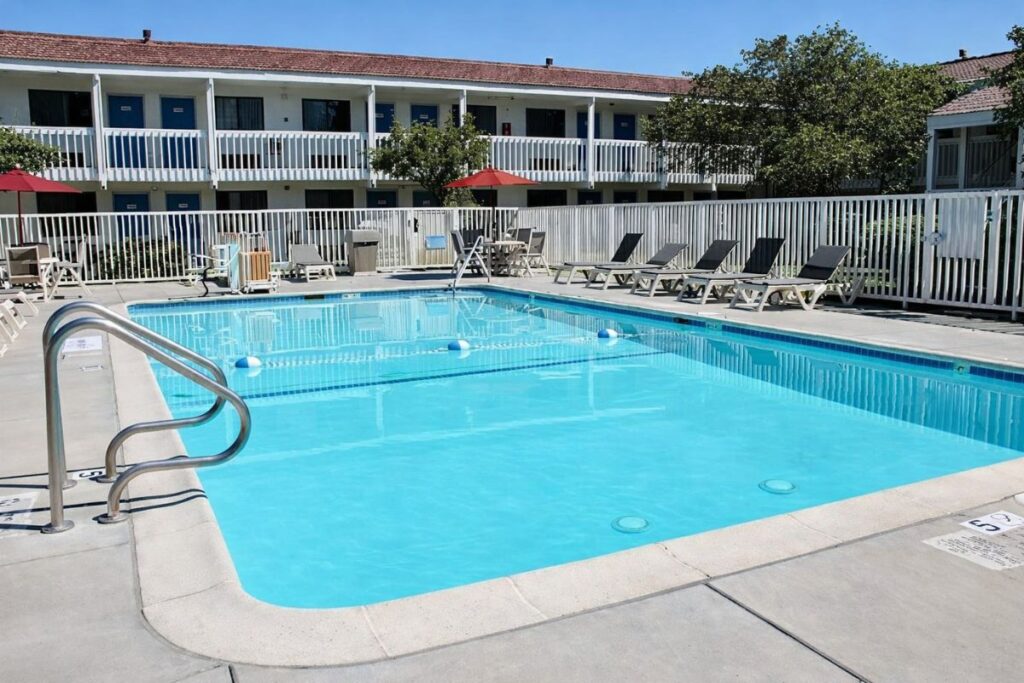 Motel 6-San Luis Obispo, CA - South - Image 4