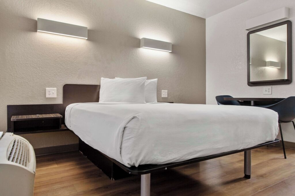 Motel 6-San Luis Obispo, CA - South - Image 2