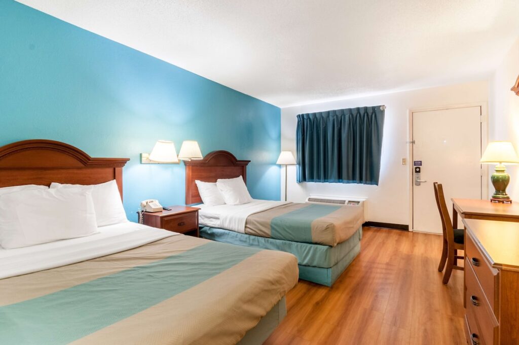 Motel 6-Southgate, MI - Detroit - Image 3