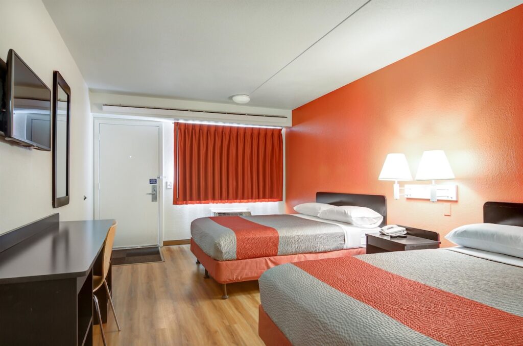 Motel 6-Springfield, MO - North - Image 3