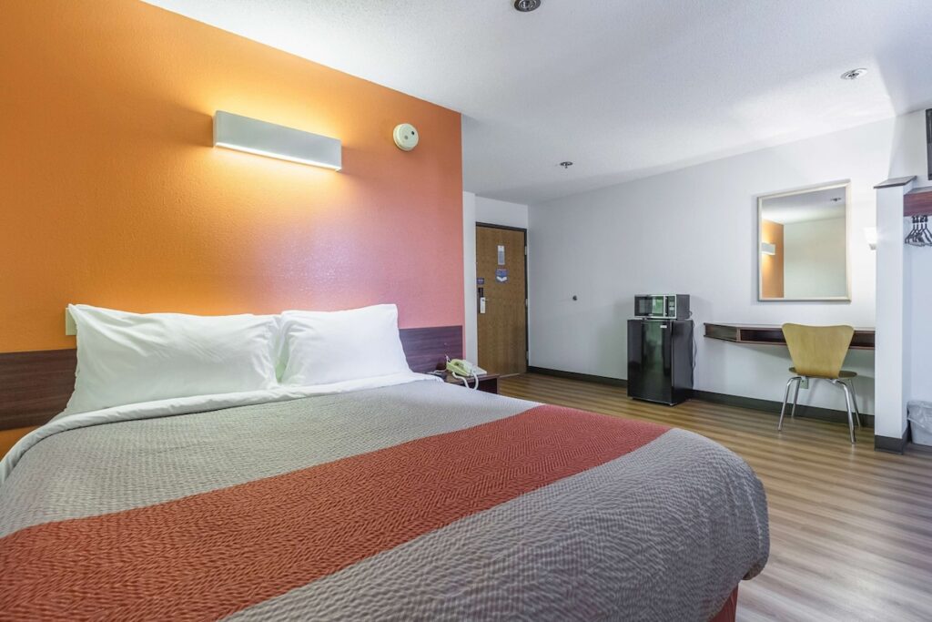 Motel 6-Streetsboro, OH - Image 3