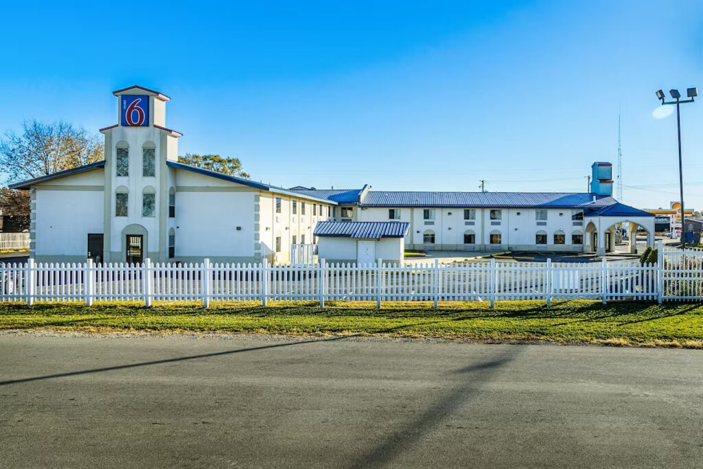 Motel 6-Urbana, IL
