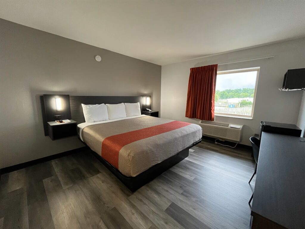 Motel 6-Urbana, IL - Image 2