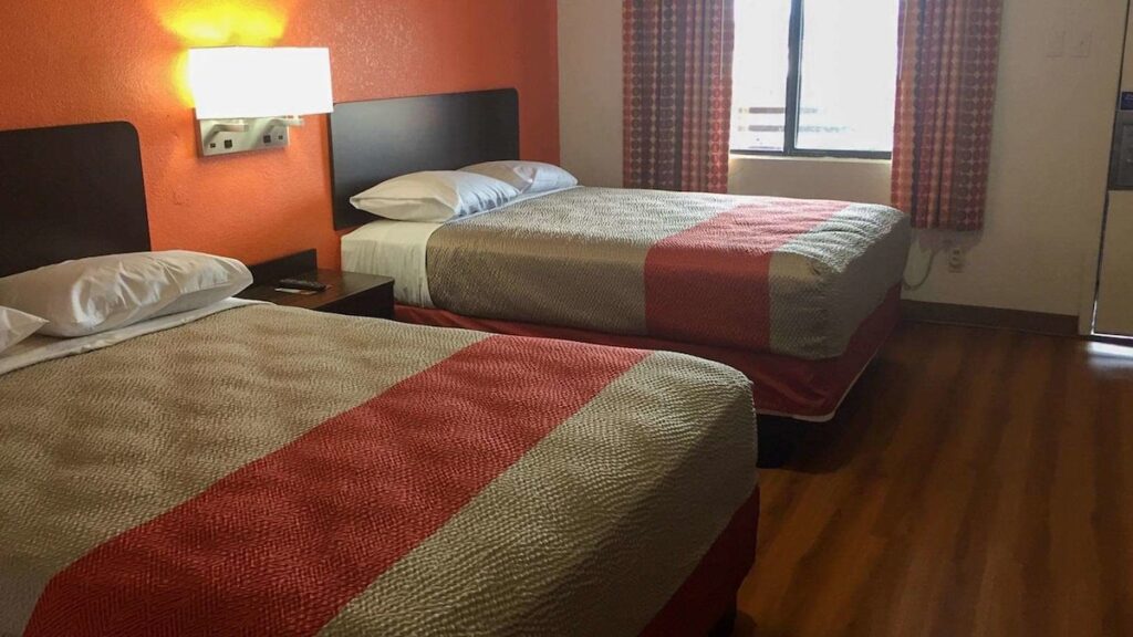 Motel 6-Waco, TX - Image 3