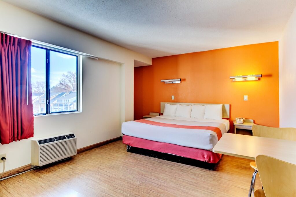 Motel 6-Washington, DC - Image 4