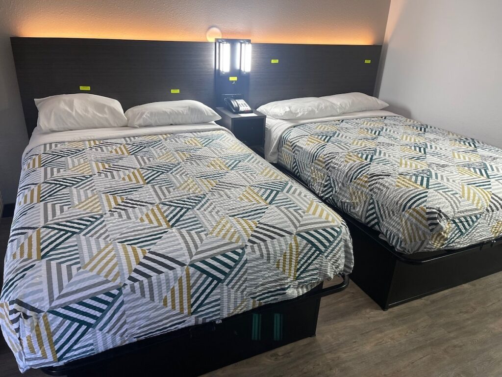 Motel 6-Wichita, KS - AIRPORT - Image 3