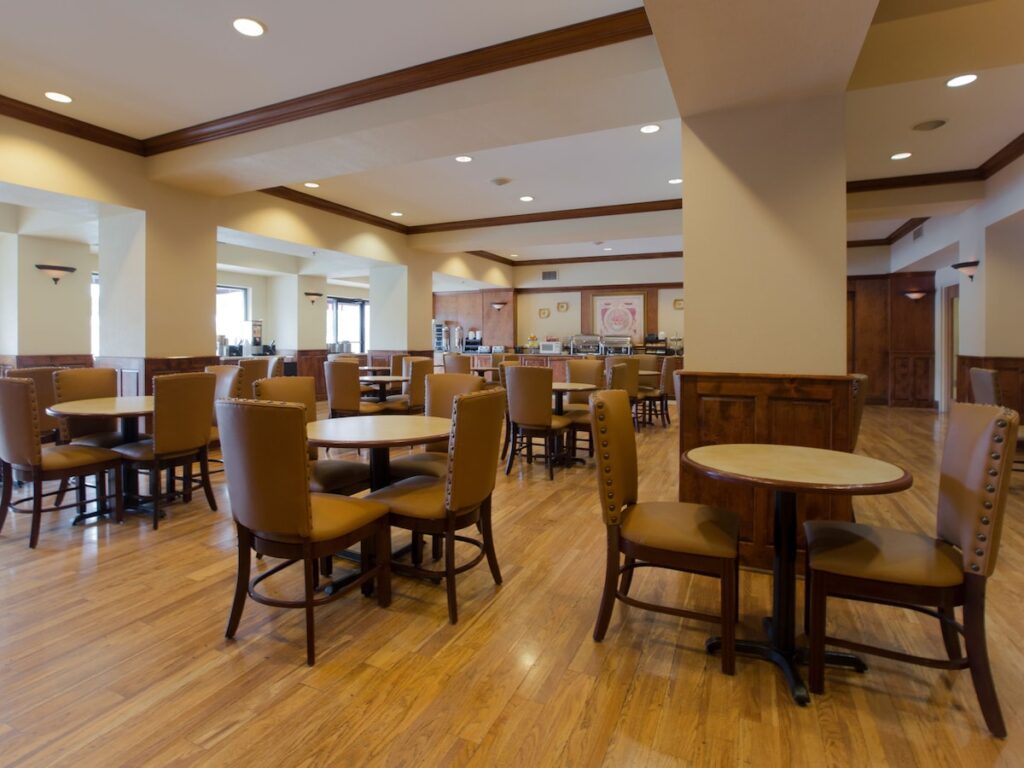 Music Road Resort Hotel and Inn - Image 4