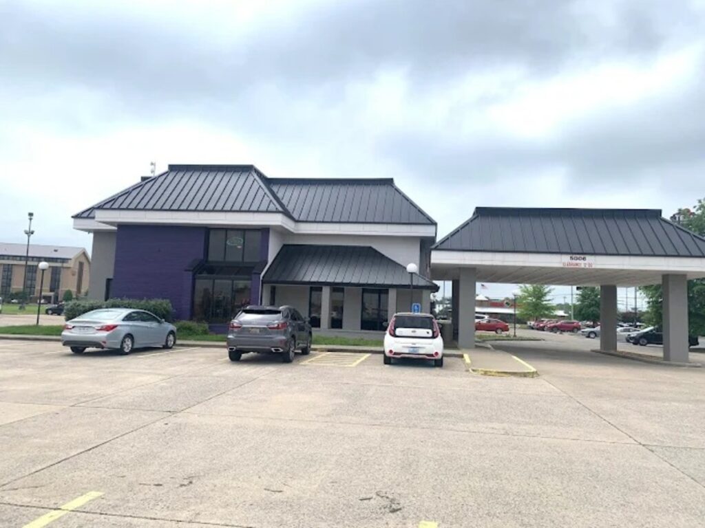 Mustang Inn - Image 2