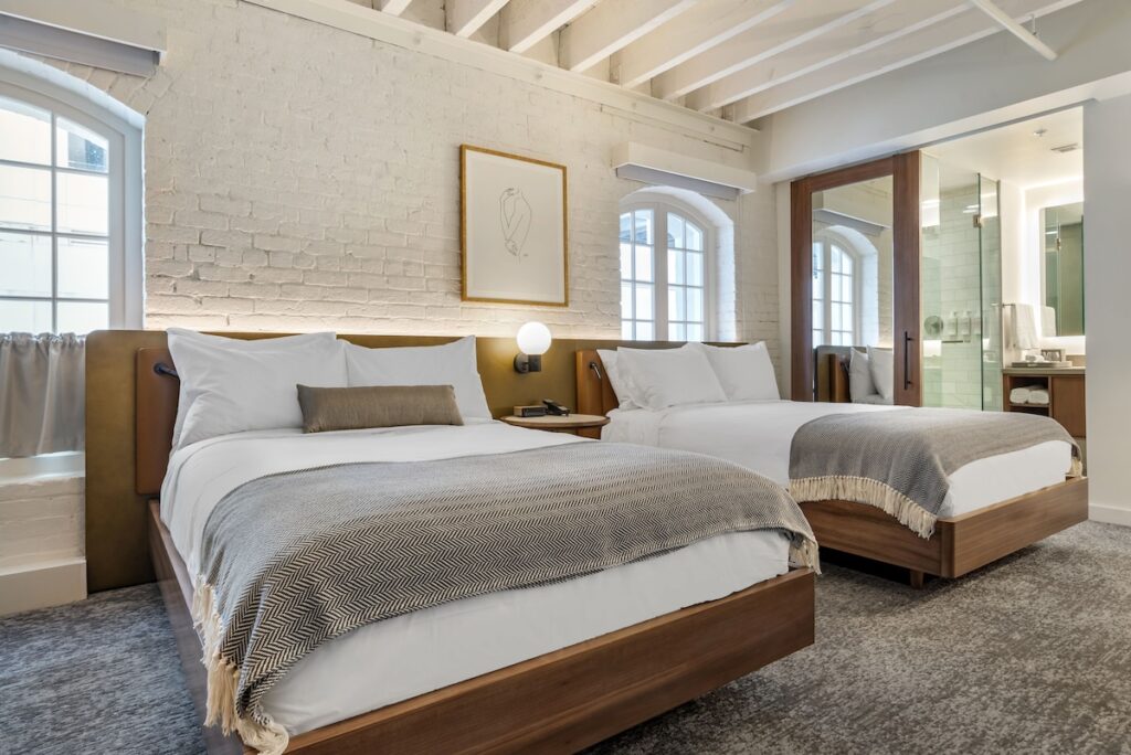 ONE11 Hotel - Image 3