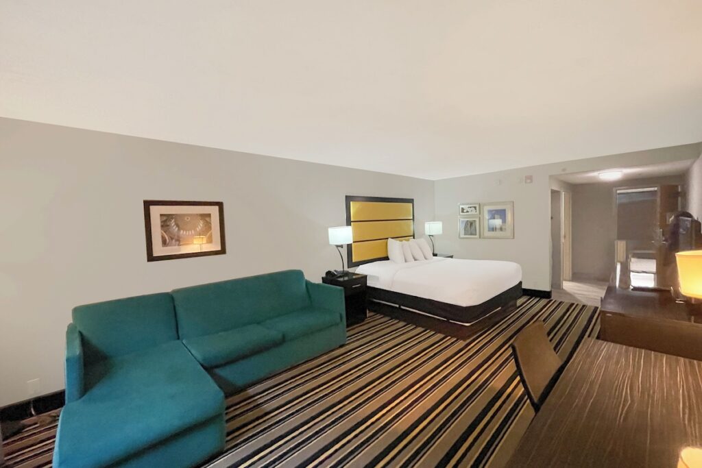 OYO Townhouse Jackson - Ridgeland - Image 2