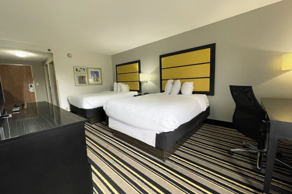 OYO Townhouse Jackson - Ridgeland - Image 3