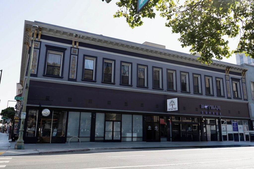 Oaktown Roost - Image 2