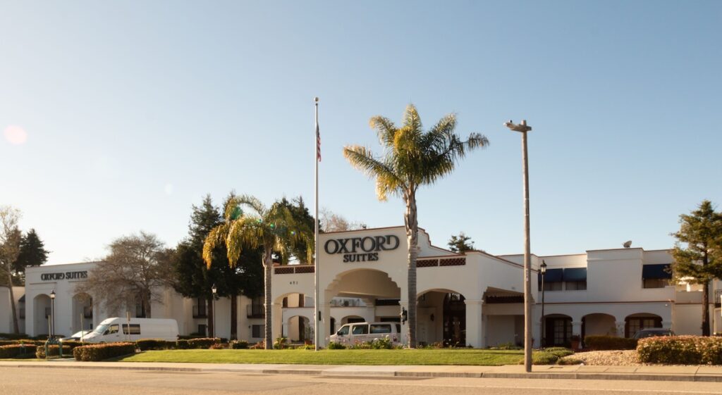 Oxford Suites Pismo Beach