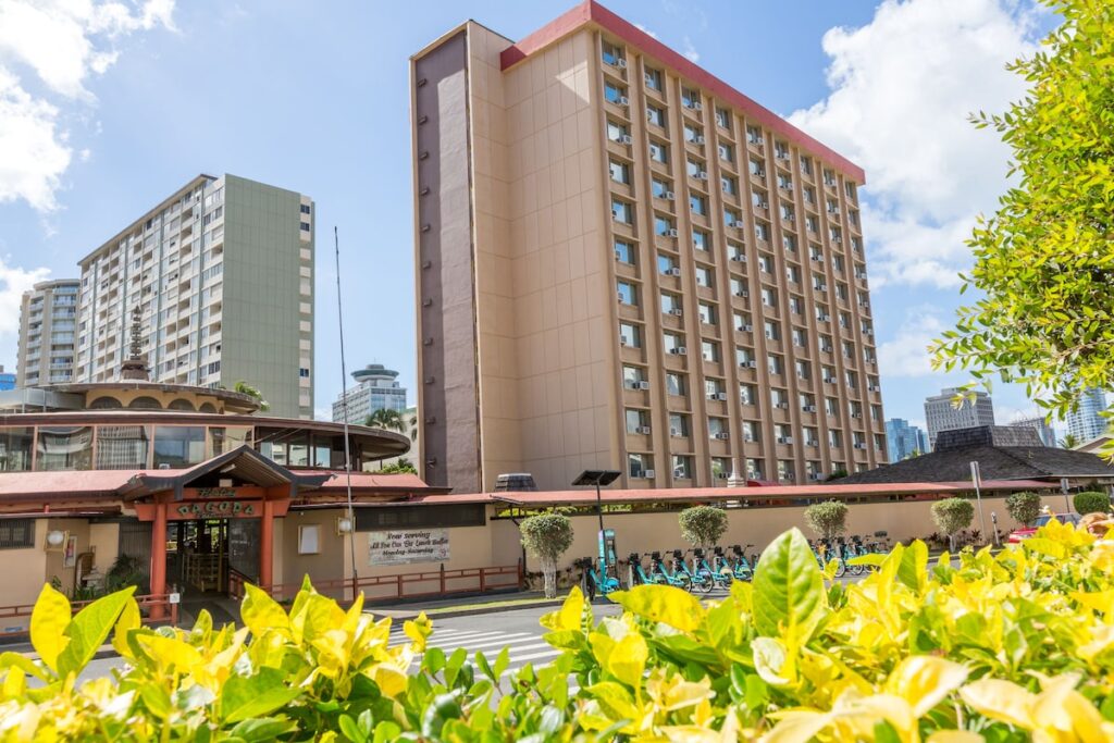 Pagoda Hotel - Image 2