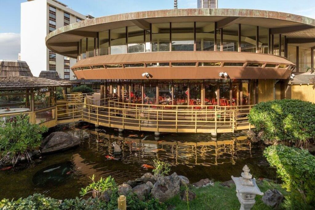 Pagoda Hotel - Image 4