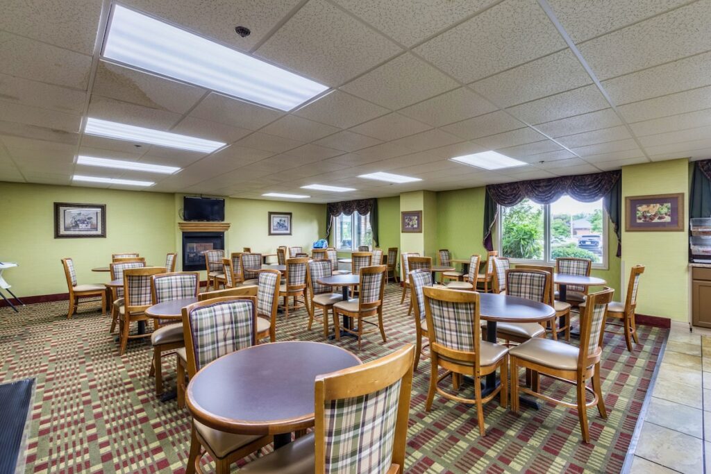 Park Grove Inn - Image 4