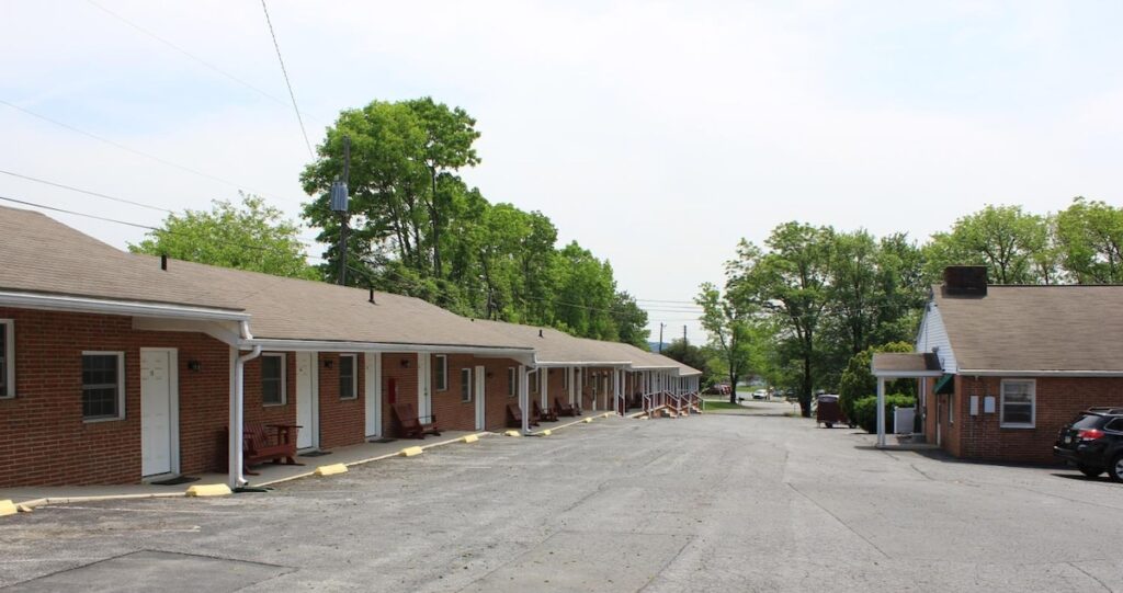 Penn Amish Motel