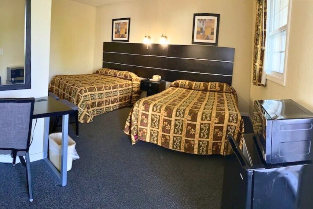 Penn Amish Motel - Image 3