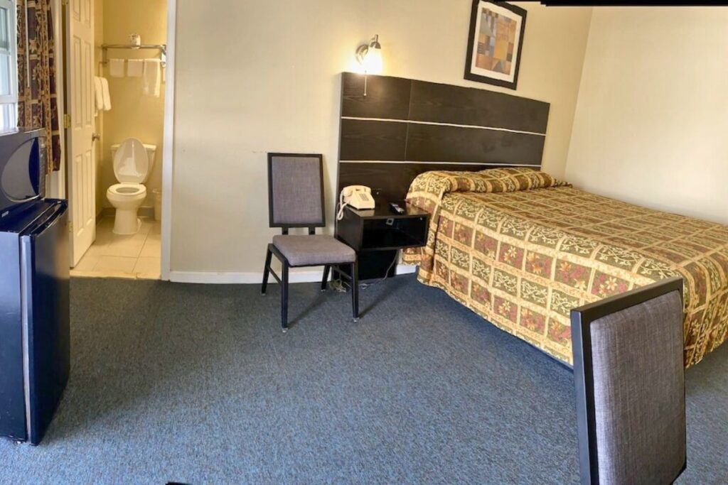 Penn Amish Motel - Image 2