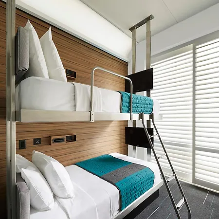 Pod Times Square - Image 3