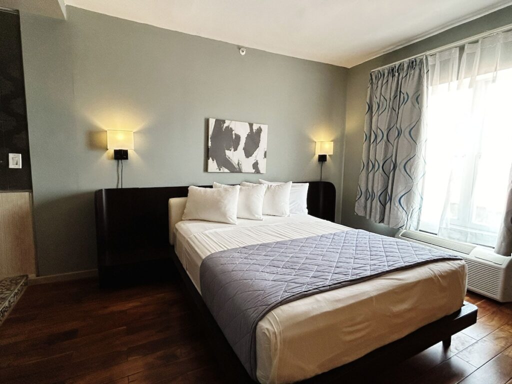 Ponce De Leon Hotel - Image 5